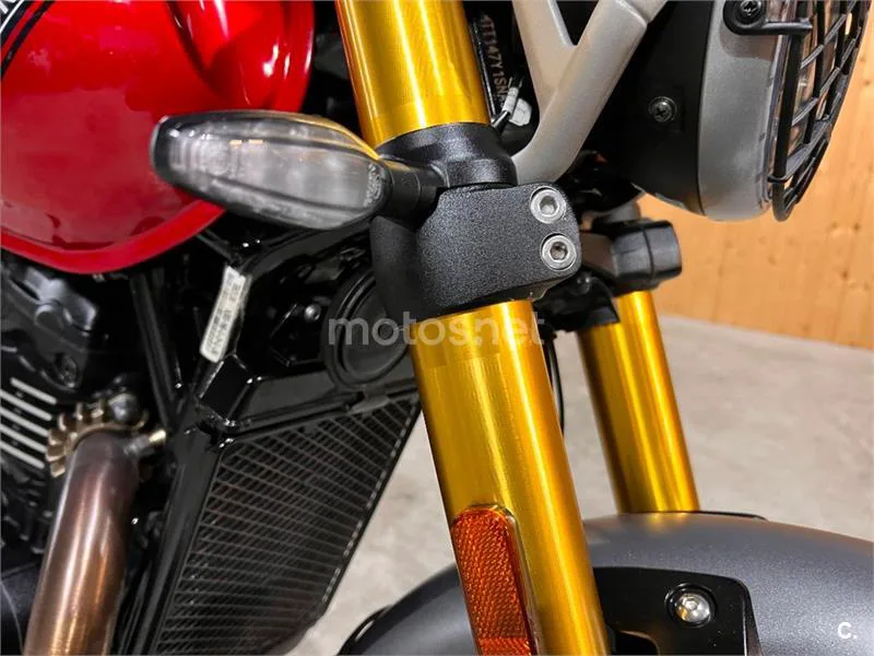 Triumph Scrambler 400 X – Vista 32