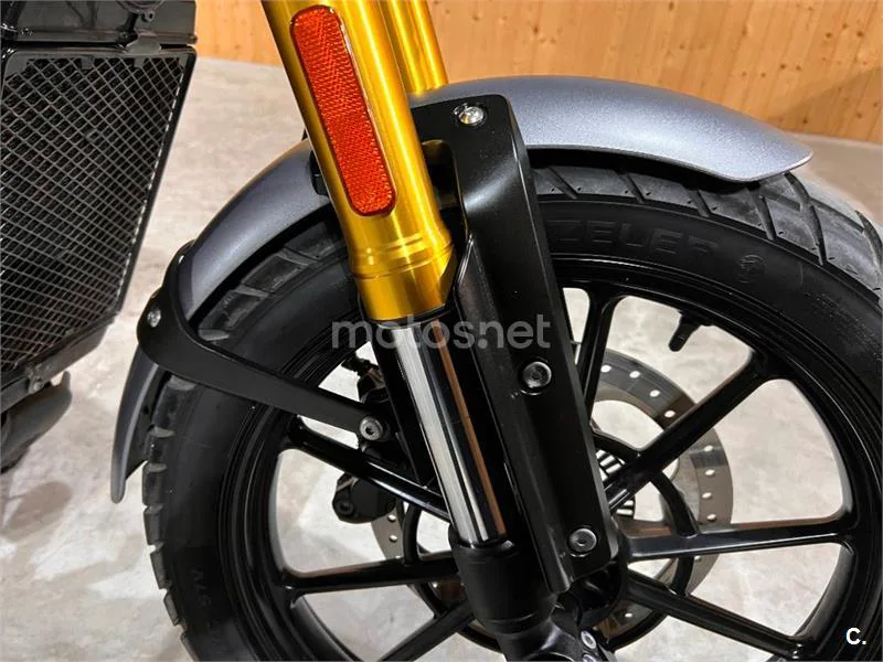 Triumph Scrambler 400 X – Vista 33