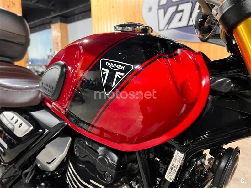 Triumph Scrambler 400 X – Vista 37