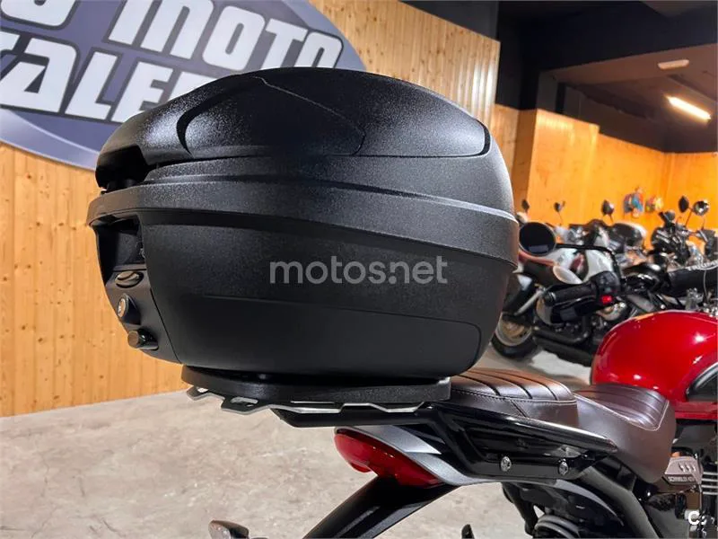 Triumph Scrambler 400 X – Vista 52
