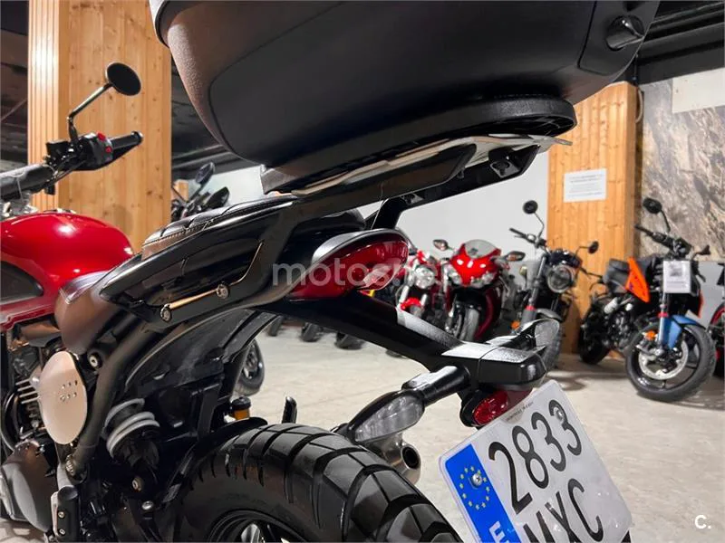 Triumph Scrambler 400 X – Vista 54