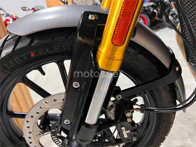 Triumph Scrambler 400 X – Vista 74
