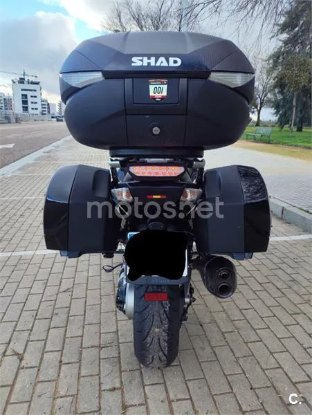 Kawasaki GTR 1400 – Vista 6