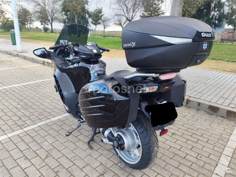 Kawasaki GTR 1400 – Vista 7