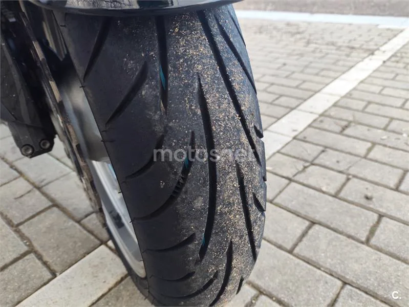 Kawasaki GTR 1400 – Vista 10