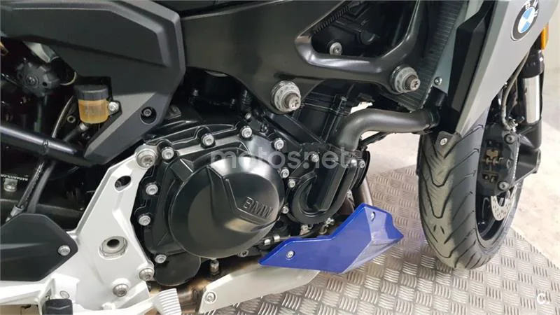 BMW F 900 R – Vista 13