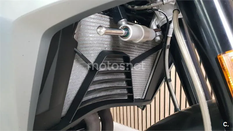 BMW F 900 R – Vista 17