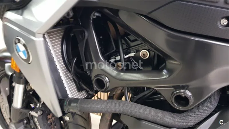 BMW F 900 R – Vista 30