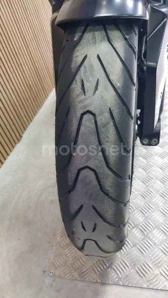 BMW F 900 R – Vista 40