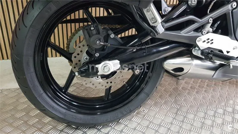 Kawasaki ER-6F – Vista 13