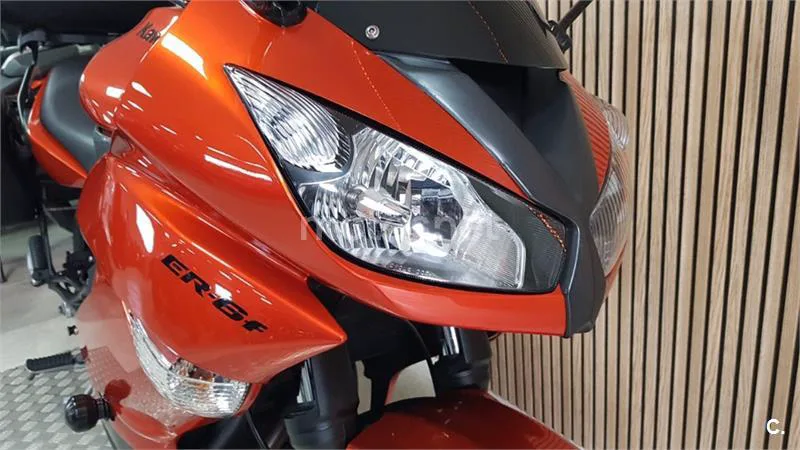 Kawasaki ER-6F – Vista 16