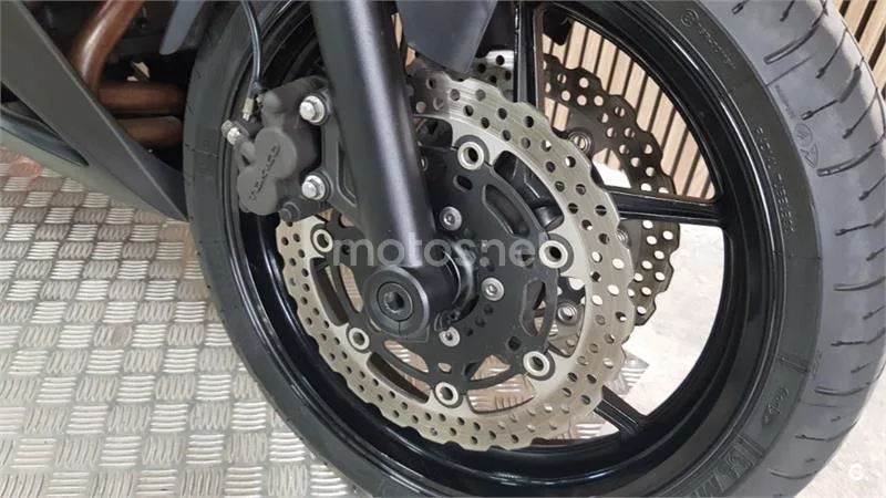 Kawasaki ER-6F – Vista 17