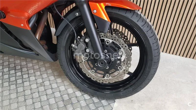 Kawasaki ER-6F – Vista 5