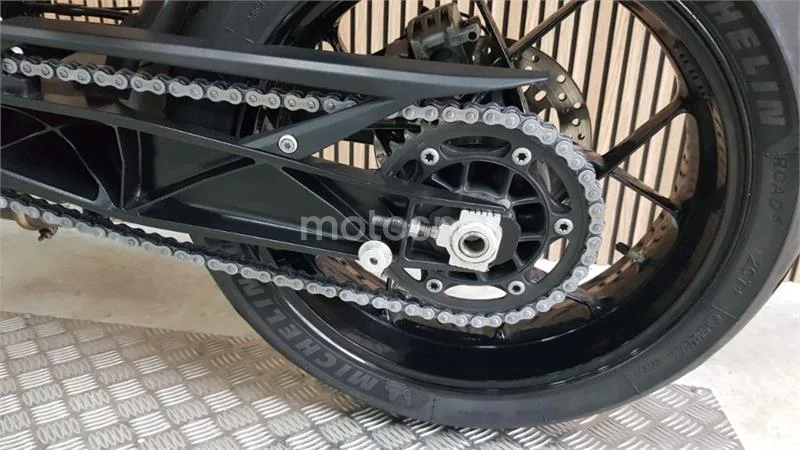 KTM 690 Duke – Vista 27