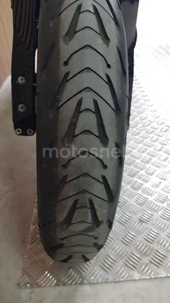 KTM 690 Duke – Vista 31