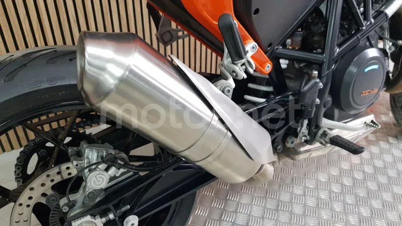 KTM 690 Duke – Vista 9