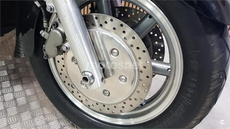 Yamaha XVZ 1300 Royal Star – Vista 17