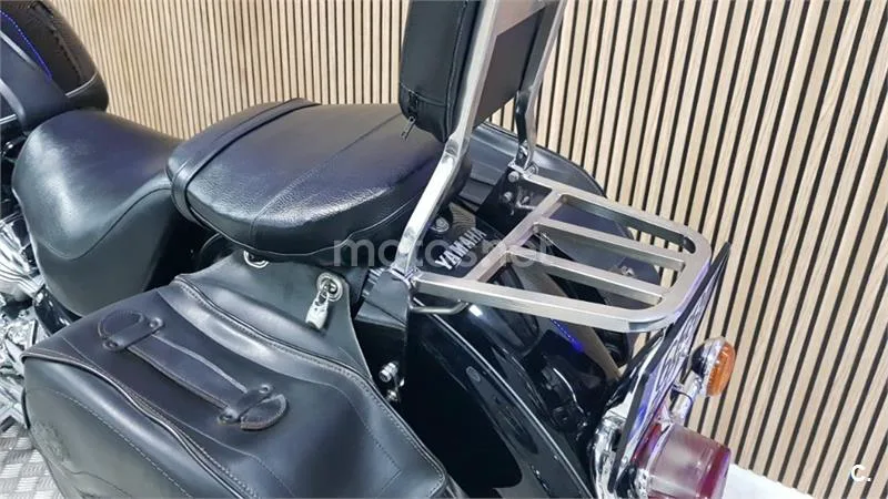 Yamaha XVZ 1300 Royal Star – Vista 33