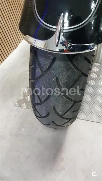 Yamaha XVZ 1300 Royal Star – Vista 36