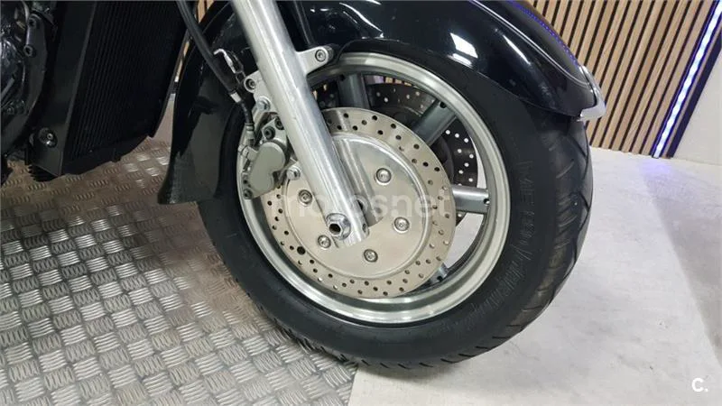 Yamaha XVZ 1300 Royal Star – Vista 5