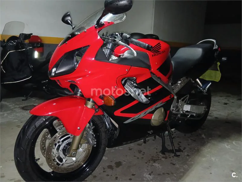 Honda CBR 600F – Vista 7