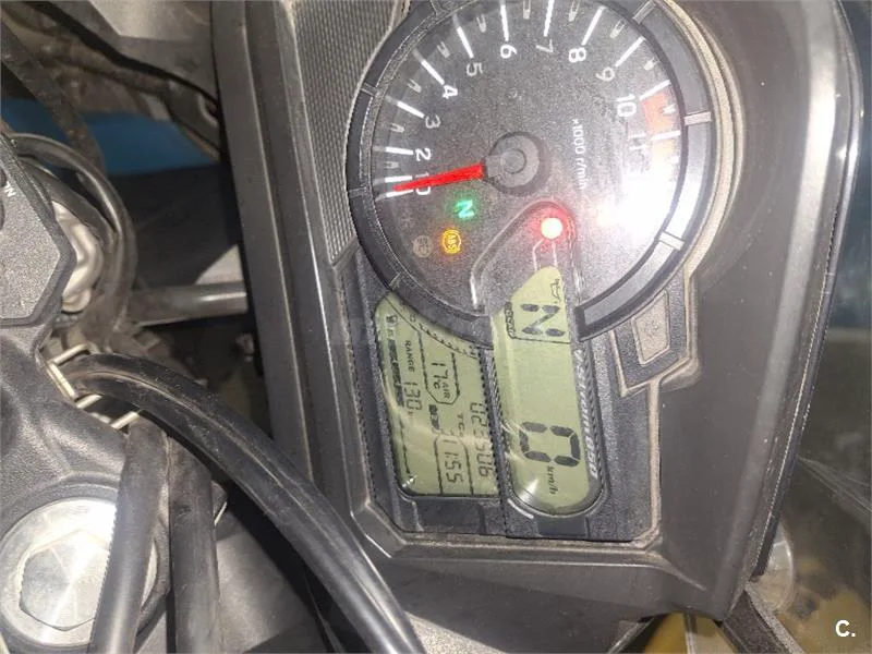 Suzuki V-Strom 650 – Vista 8