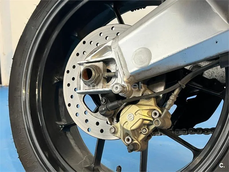 Aprilia Tuono 1000 R – Vista 14