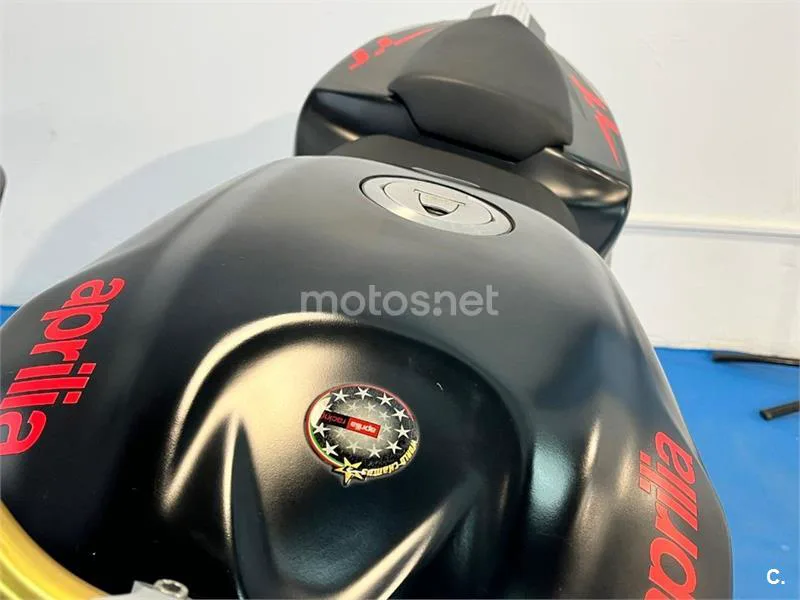 Aprilia Tuono 1000 R – Vista 26