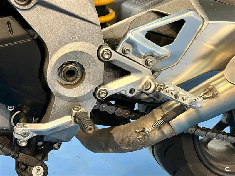 Aprilia Tuono 1000 R – Vista 31