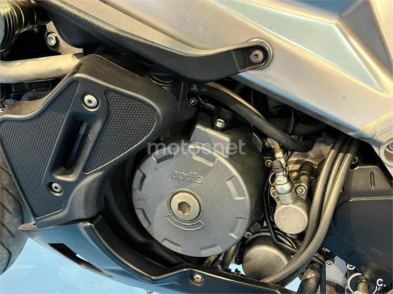 Aprilia Tuono 1000 R – Vista 36
