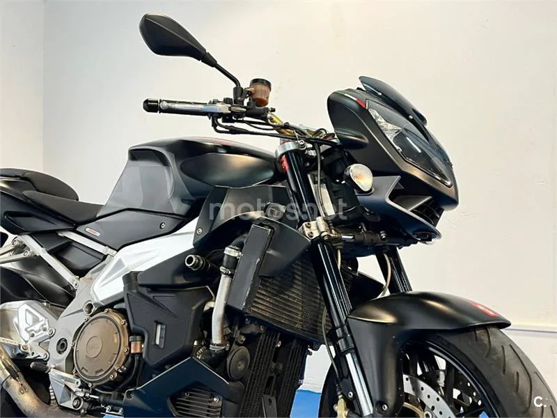 Aprilia Tuono 1000 R – Vista 5