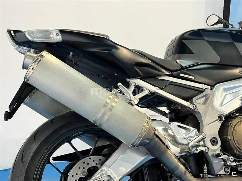 Aprilia Tuono 1000 R – Vista 6