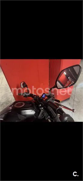 Honda CB 125 R – Vista 6