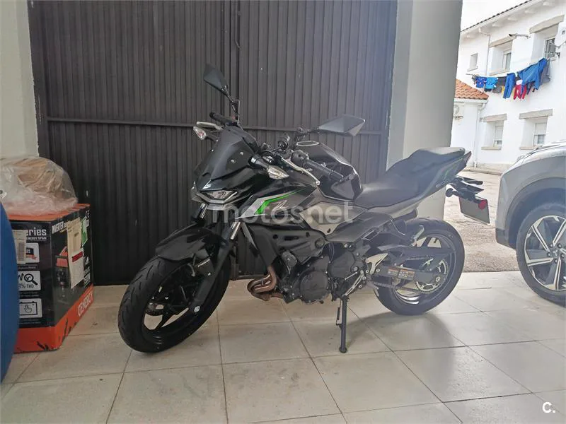Kawasaki Z 500 – Vista 2