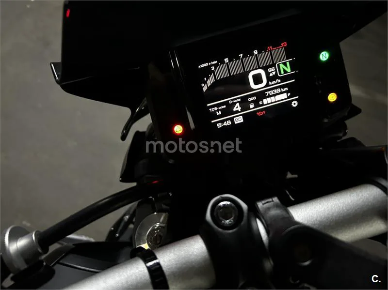 Yamaha MT-09 – Vista 5