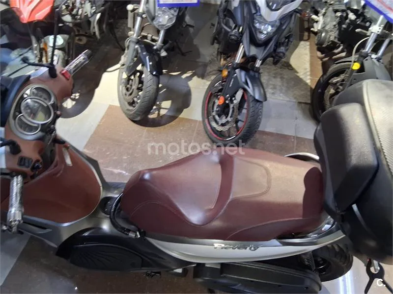 Piaggio Beverly – Vista 16