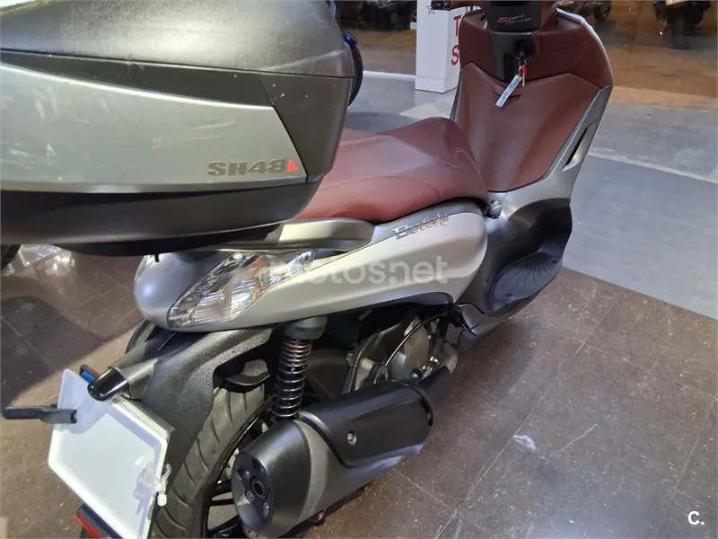 Piaggio Beverly – Vista 17
