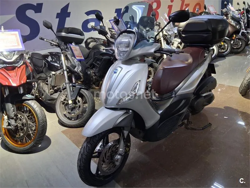 Piaggio Beverly – Vista 4