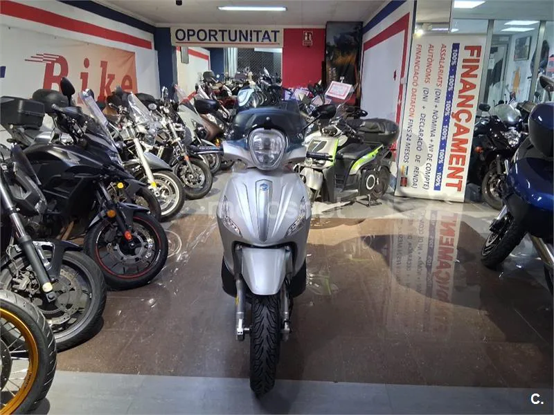 Piaggio Beverly – Vista 5