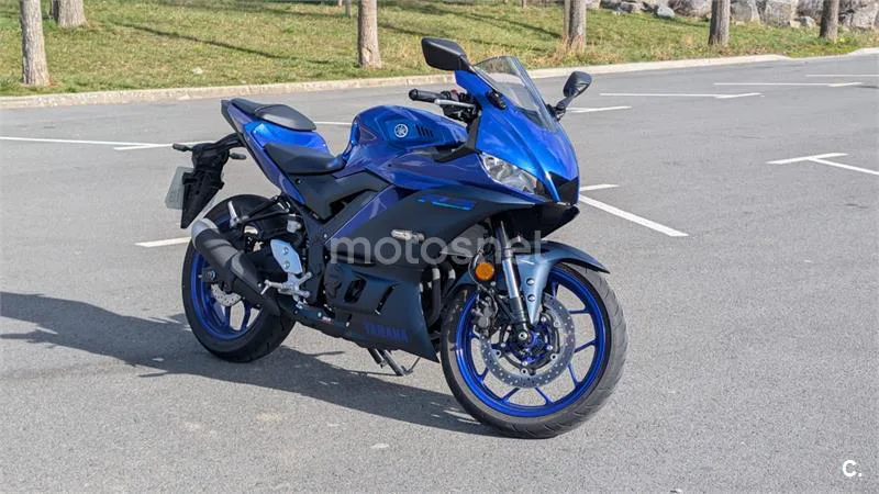 Yamaha R3 – Vista 2