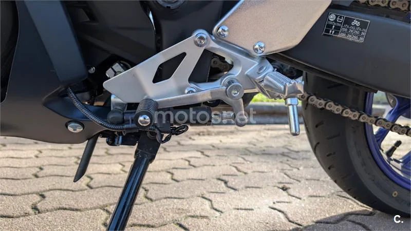 Yamaha R3 – Vista 8