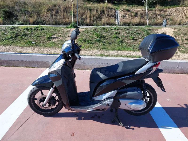 Honda SH300i 2250 € 2011 Girona - 1