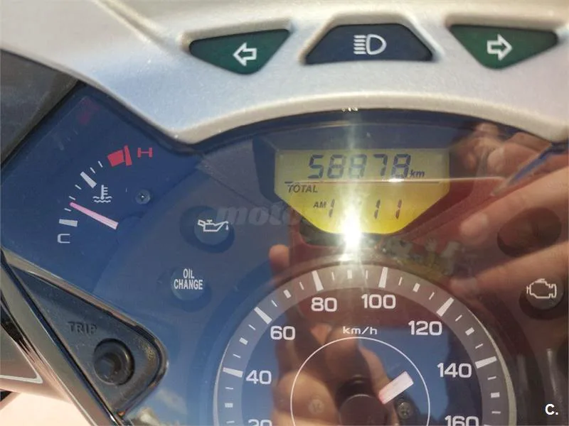 Honda SH300i – Vista 4