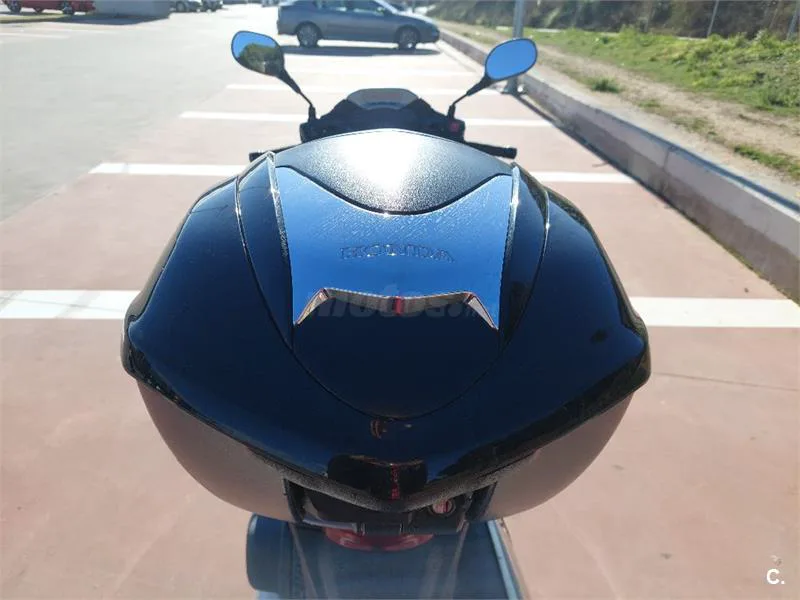 Honda SH300i – Vista 8