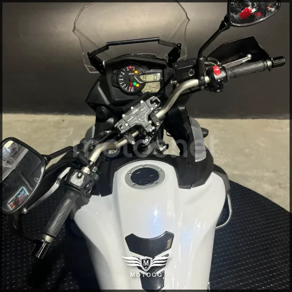 Suzuki V-Strom 650 – Vista 8
