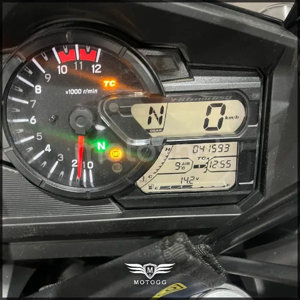 Suzuki V-Strom 650 – Vista 9