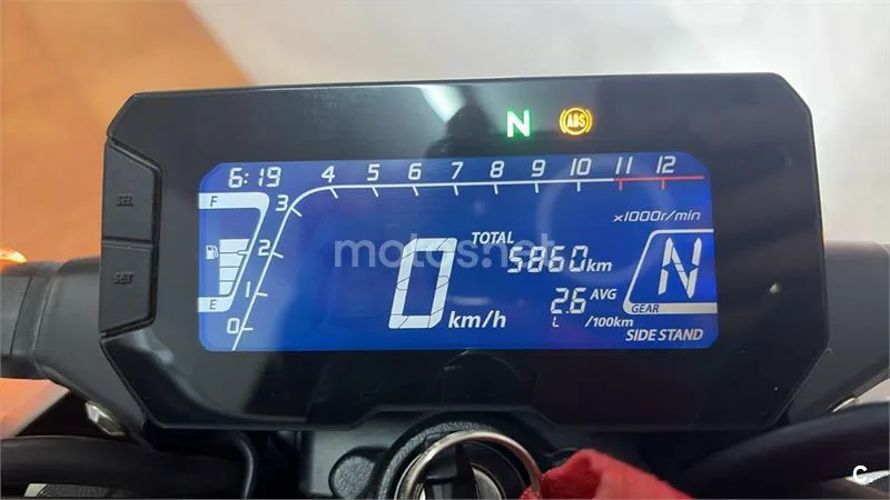 Honda CB 125 R – Vista 3