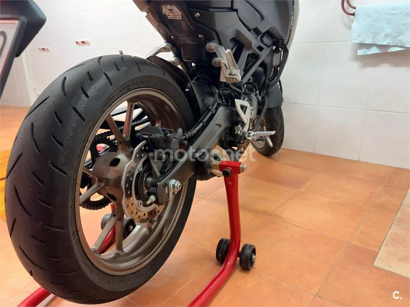 Honda CB 125 R – Vista 7