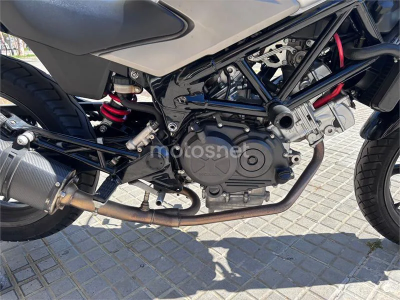 Honda VTR 250 – Vista 11