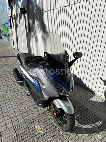 Honda Forza 125 – Vista 4